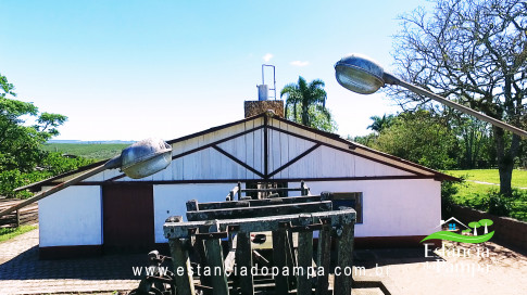 VAI ATE MANGUEIRA OVELHAS.00_03_31_18.Quadro047_75749b4746a49cb570fad8aac2c721c6e42a0a90.jpg